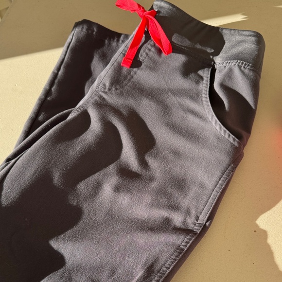 Figs Charcoal Gray Kade Cargo - Picture 4 of 6